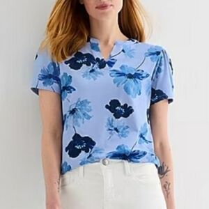 Liz Claiborne V Neck Short Sleeve Floral Top